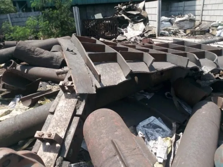 गदरपुर: अचानक स्क्रैप नीलामी प्रक्रिया बंद करने पर हंगामा 