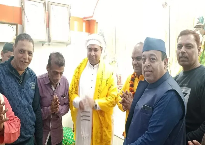 सिंधी संस्कृति को जागृत करने के लिए चलाएं अभियान: संत मोहन लाल