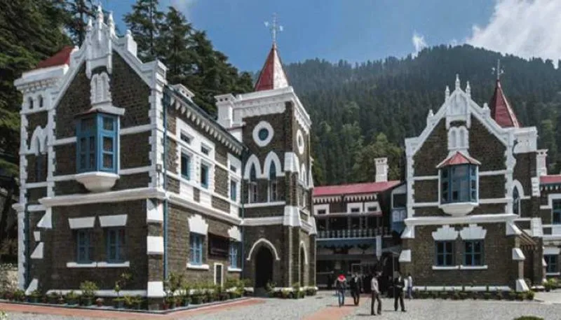 नैनीताल: प्लास्टिक वेस्ट मामले पर हाईकोर्ट ने कहा पेश हों सचिव, दें जवाब