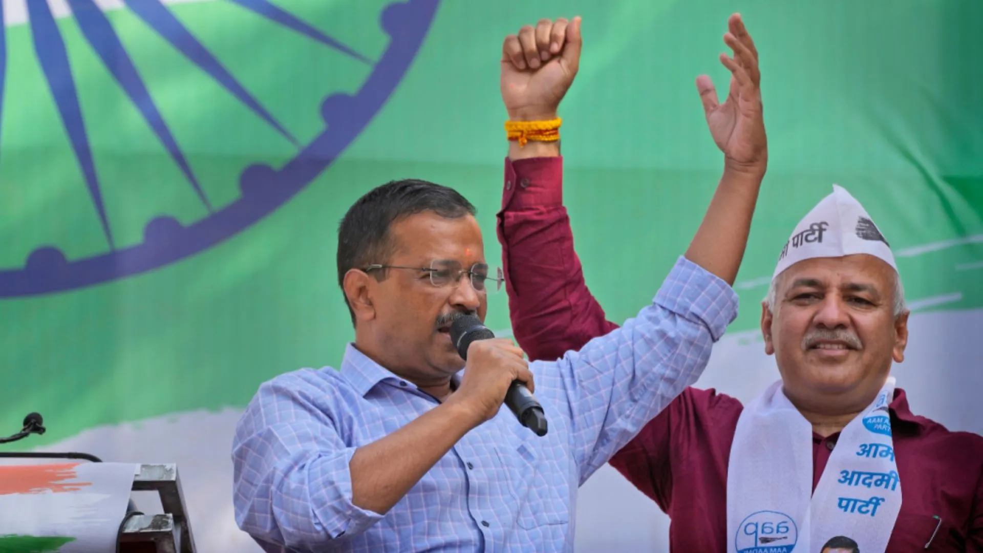 मनीष सिसोदिया बोले- CBI की पूछताछ के दौरान पूरा सहयोग करूंगा, केजरीवाल ने कहा- जेल जाना दूषण नहीं, भूषण होता है 