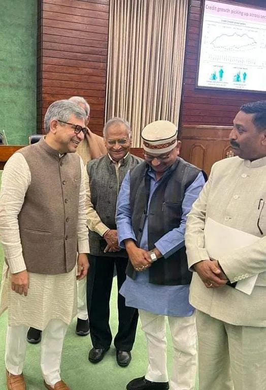 बरेली: ओवरब्रिज के लिए रेल मंत्री से मिले धर्मेंद्र कश्यप