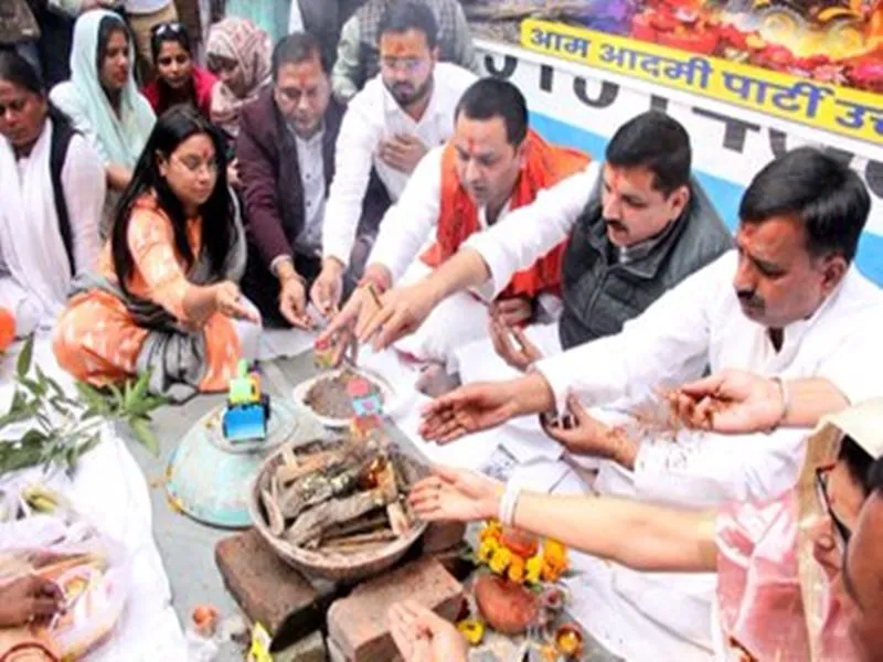 UP में ‘AAP’ ने शुरू किया ‘बुलडोजर आहुति यज्ञ’ अभियान, बोले संजय सिंह- तालिबान के नक्शे कदम पर चल रही है BJP सरकार