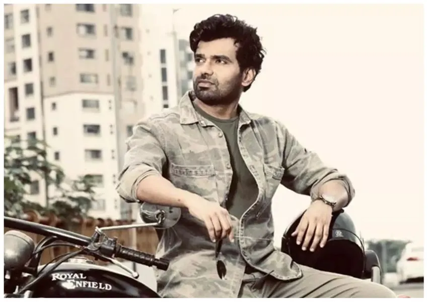 जानिए कौन हैं अभिषेक सिंह जो बेवफाई में बन गए IAS, जिन्हें योगी सरकार ने किया निलंबित, एक्टिंग का भी है शौक