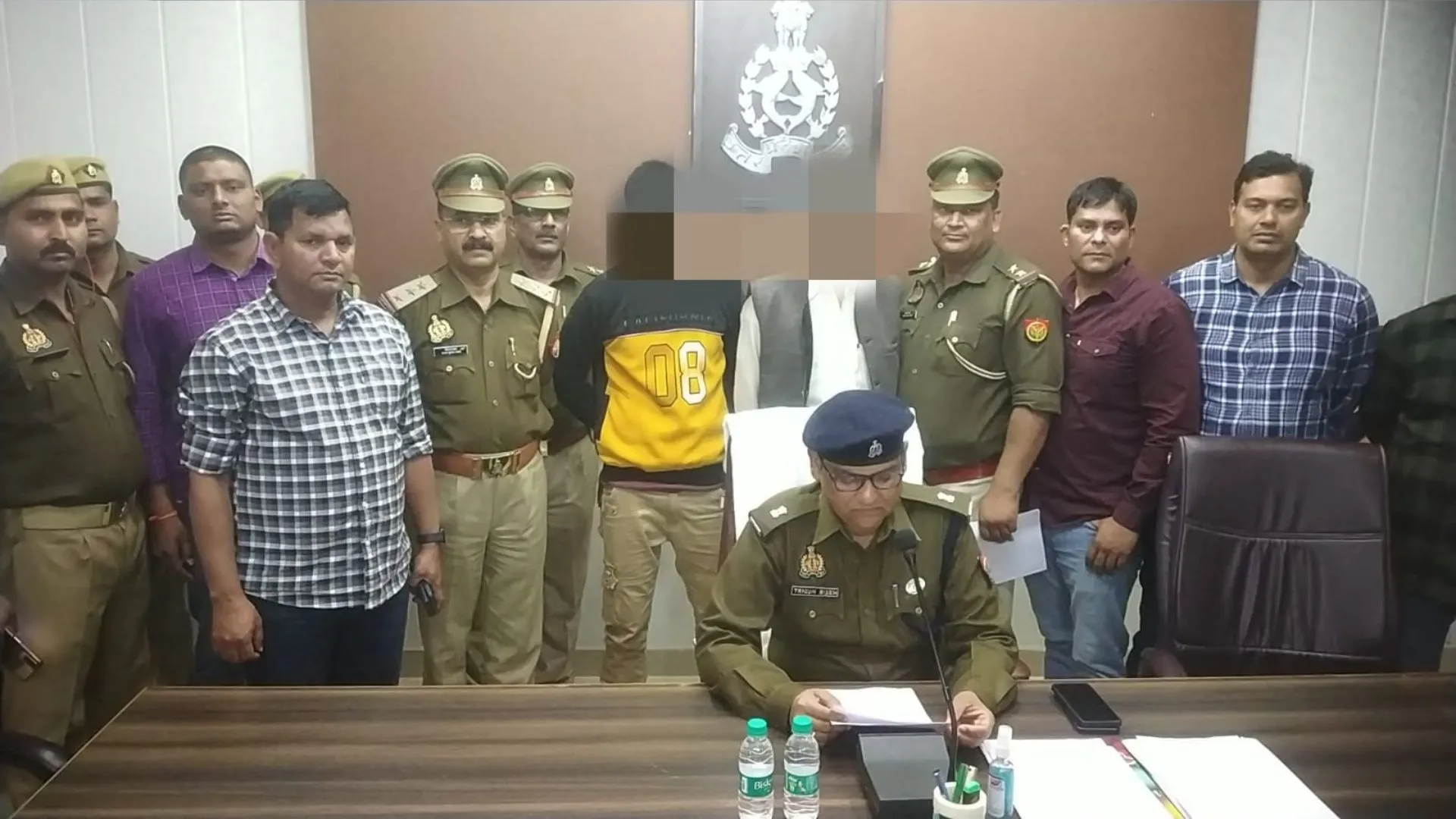 मथुरा: पति-पत्नी की हत्या में फरार चल रहे दो आरोपी गिरफ्तार, SSP ने किया था 10000 का इनाम घोषित