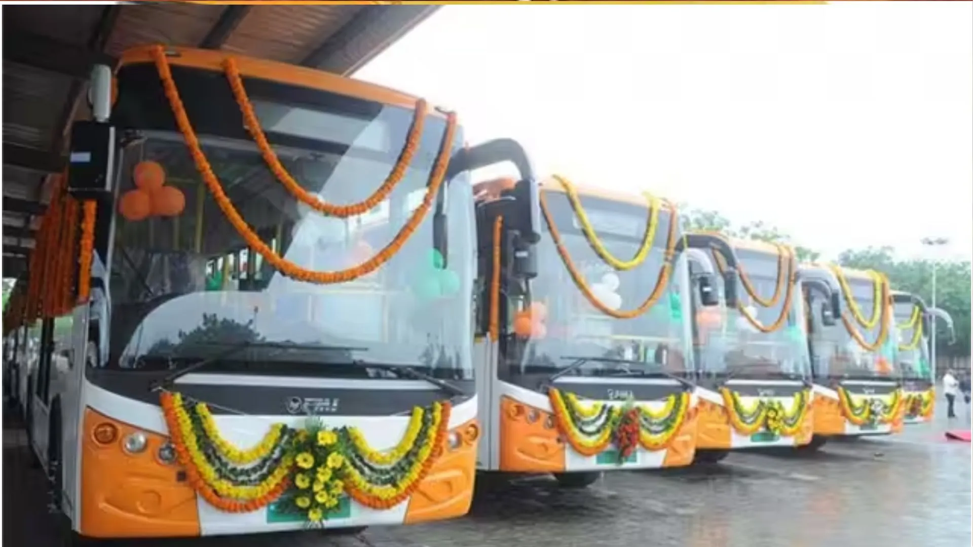 बरेली: होली से पहले शहर वासियों को मिली सौगात, कल से शहर के रूट पर चलेंगी नई ई-बसें