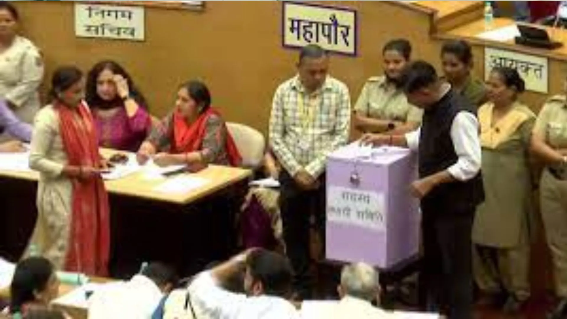 एमसीडी की स्थायी समिति के सदस्यों के चुनाव के लिए नए सिरे से मतदान शुरू