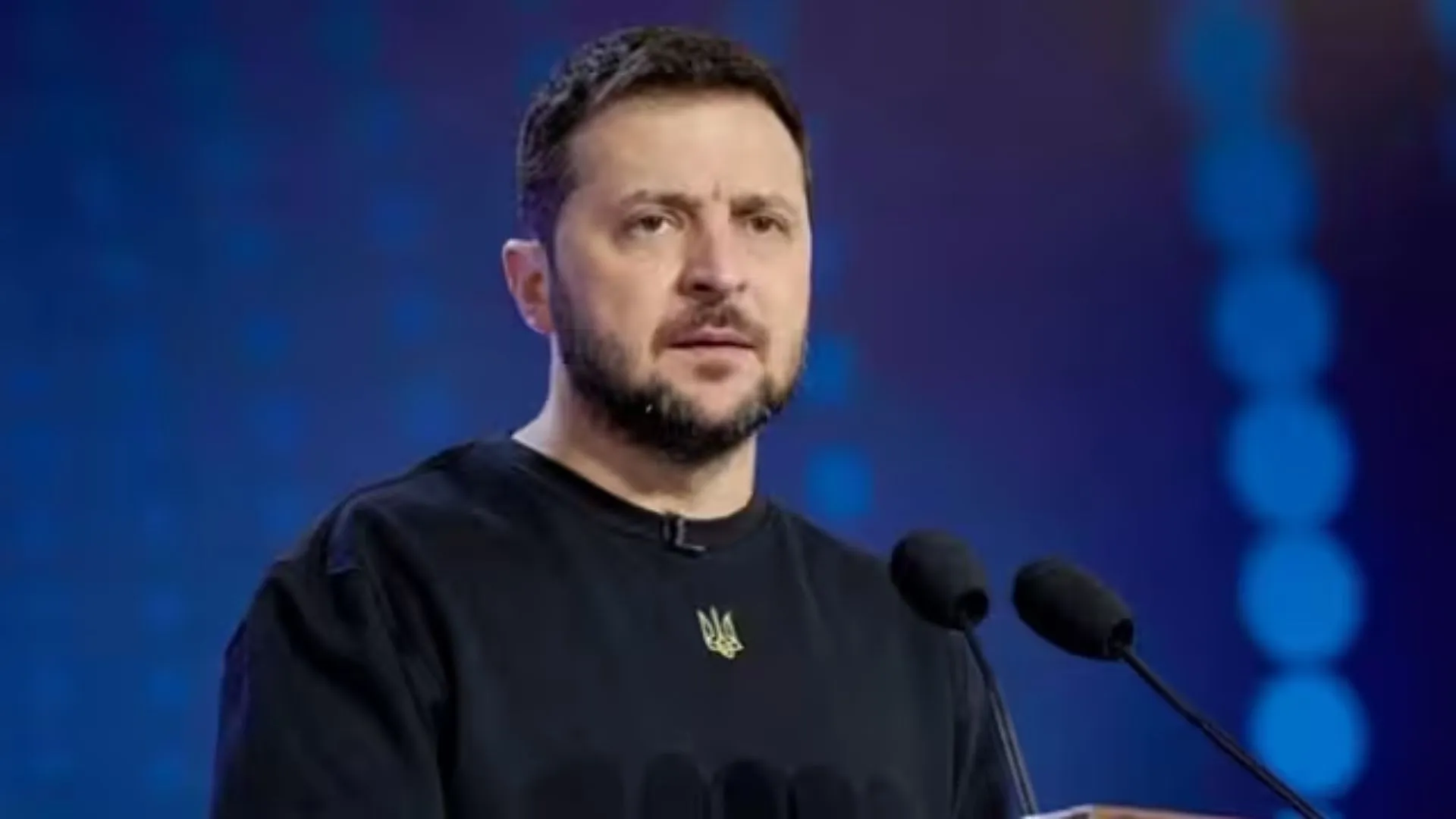 Russia Ukraine War Anniversary: जेलेंस्की ने युद्ध का एक साल पूरा होने पर जीत का लिया संकल्प 