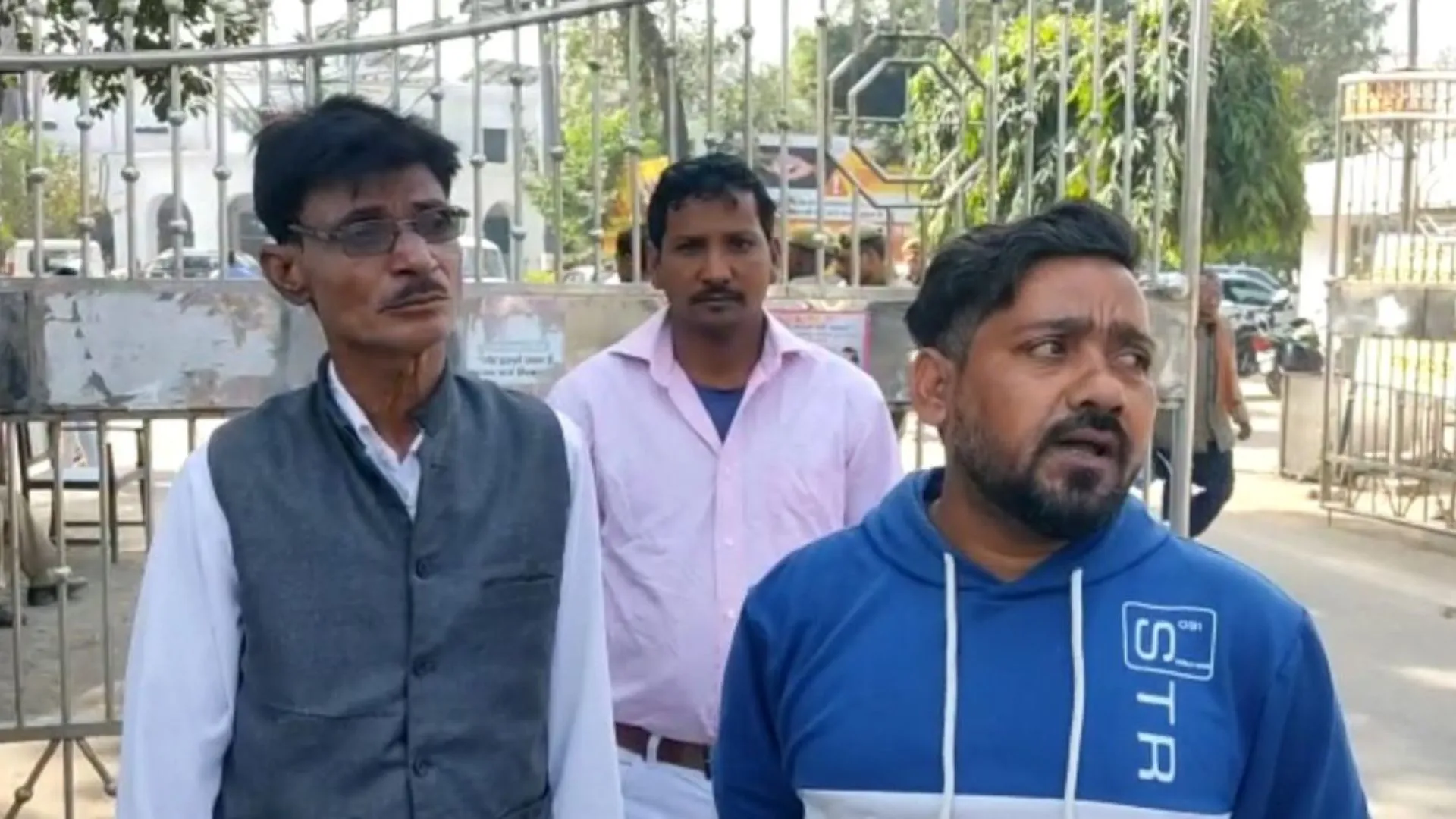 बरेली: 'प्राइवेट अस्पताल में मृतकों के परिजनों से हो रही लूट को रोका जाए', जिलाधिकारी से की मांग