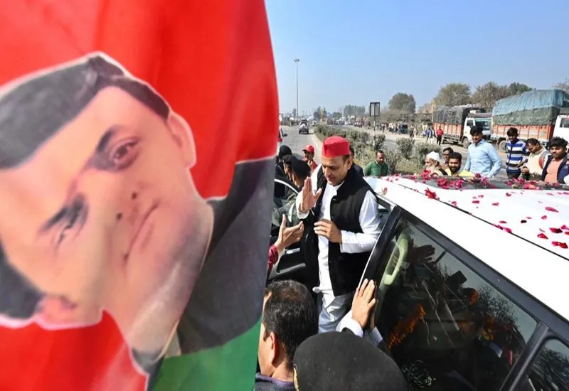 मुरादाबाद : अखिलेश बोले- आम जनता का पैसा डूबा, सरकार कहती है 'हम निवेश लाएंगे' 