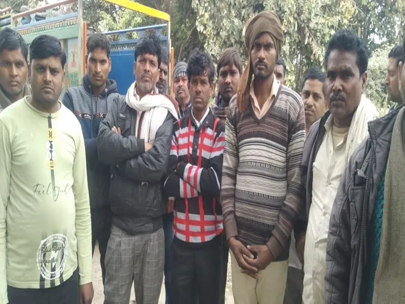 कन्नौज में डीजल पिलाकर JCB परिचालक की हत्या करने का आरोप