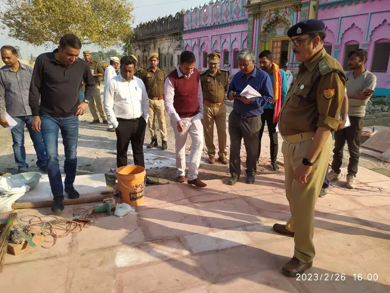 अयोध्या: जन्मभूमि पथ पर निर्माण कार्य सुस्त देख नाराज हुए मंडलायुक्त