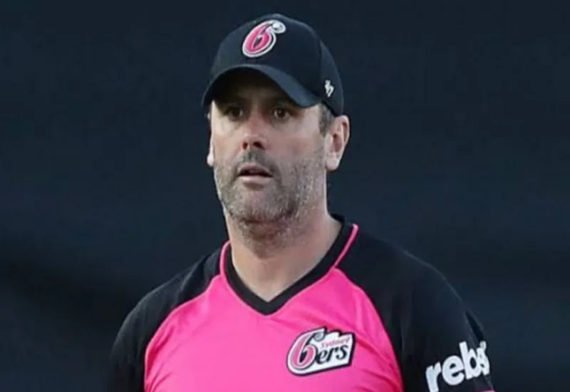 Women's Premier League : आरसीबी ने WPL के लिए ऑस्ट्रेलिया के Ben Sawyer को मुख्य कोच नियुक्त किया 