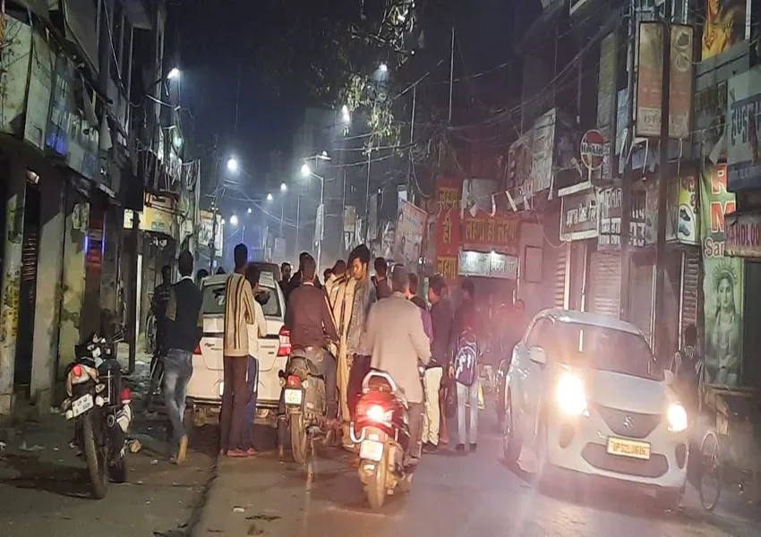 बहराइच: रंजिश में कार चालक को पीटा, वाहन में भी की तोड़फोड़