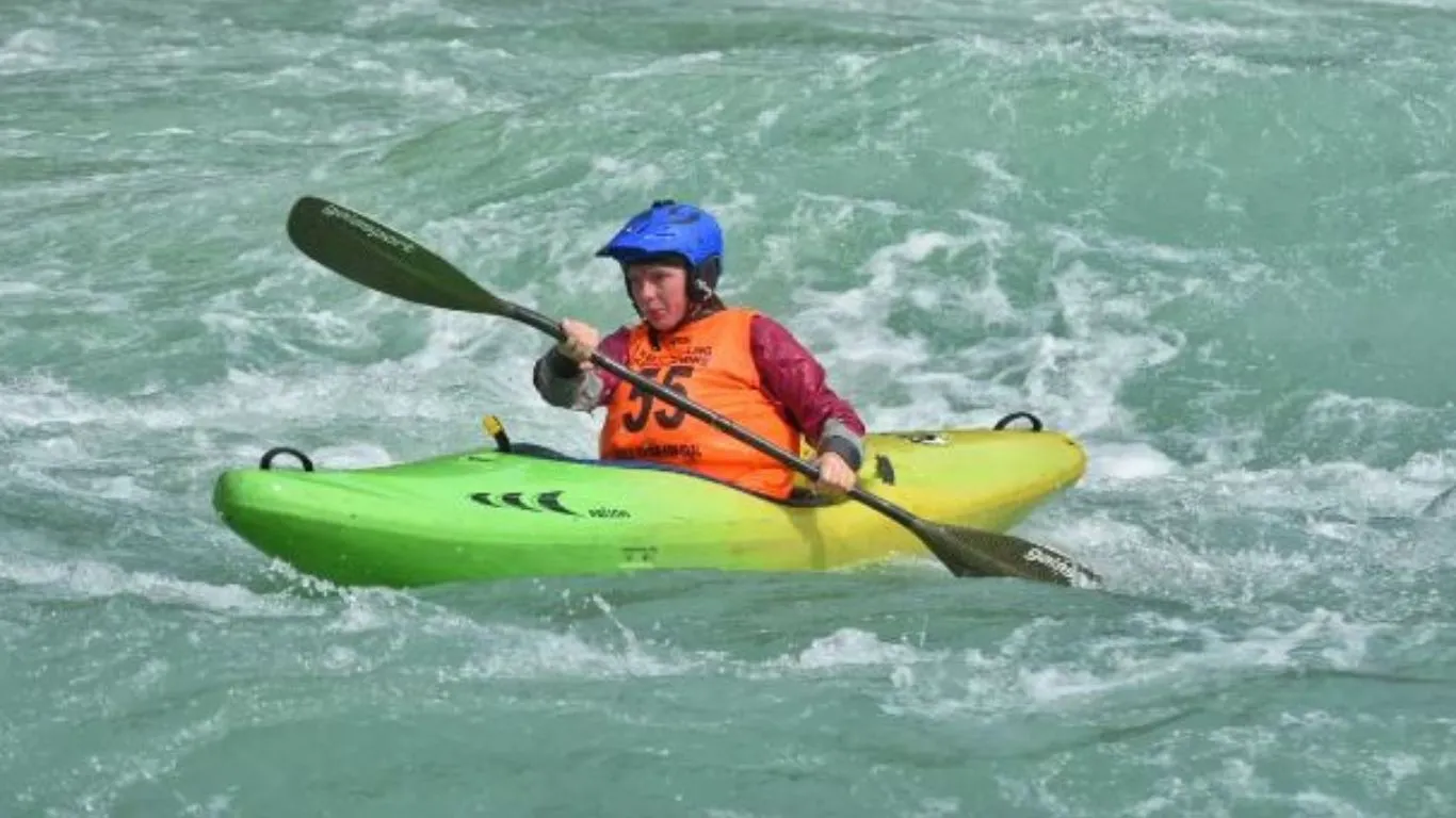 ऋषिकेशः गंगा क्याक महोत्सव शुरू, देश-विदेश के क्याकर्स ने दिखाया दम 