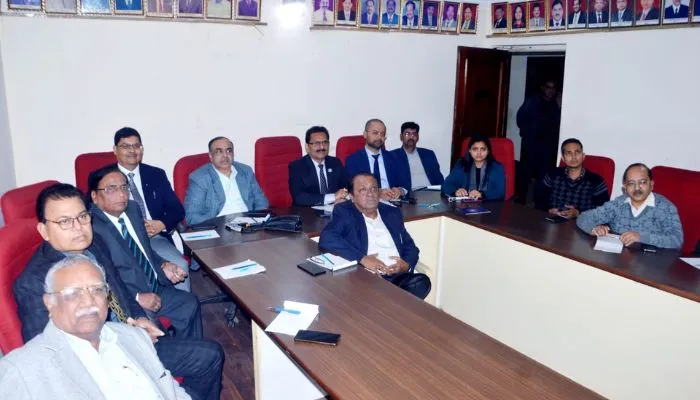 Budget 2023 : Kanpur में उद्यमियों के चेहरे पर छाई मुस्कान, बोलें- निवेश के लिए प्रोत्साहित करने वाला बजट