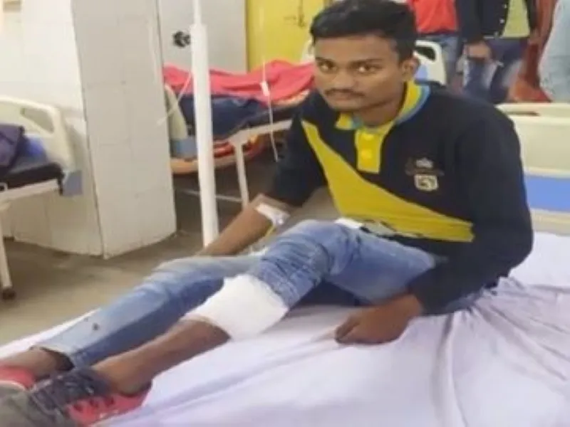 आजमगढ़: अपराधियों की अब खैर नहीं, मुठभेड़ में 25 हज़ार इनामी गिरफ्तार, पैर में लगी गोली 
