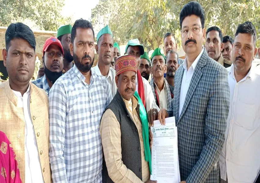 अयोध्या: विभिन्न मांगों को लेकर भाकियू अराजनैतिक ने सौंपा ज्ञापन 