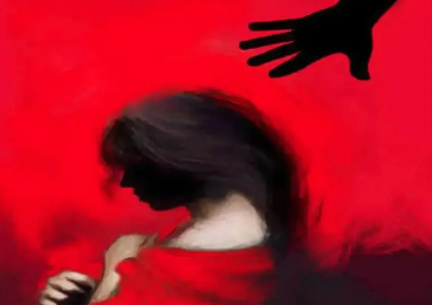 हापुड़: जेठ ने किया बलात्कार, पति ने भी कपड़े फाड़कर बनाया अश्लील Video, जानें पूरा मामला