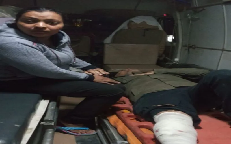 रायबरेली: बाइक की टक्कर से स्कूटी सवार घायल, हालत गंभीर