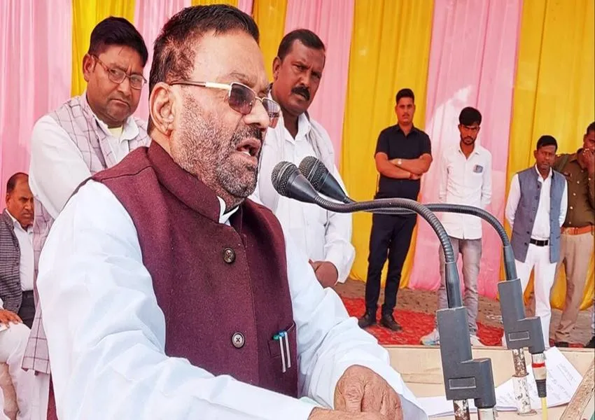 स्वामी प्रसाद मौर्य ने अब लक्ष्मण पर दिया विवादित बयान, कहा- वह कौन सी लड़ाई लड़ने आए थे?