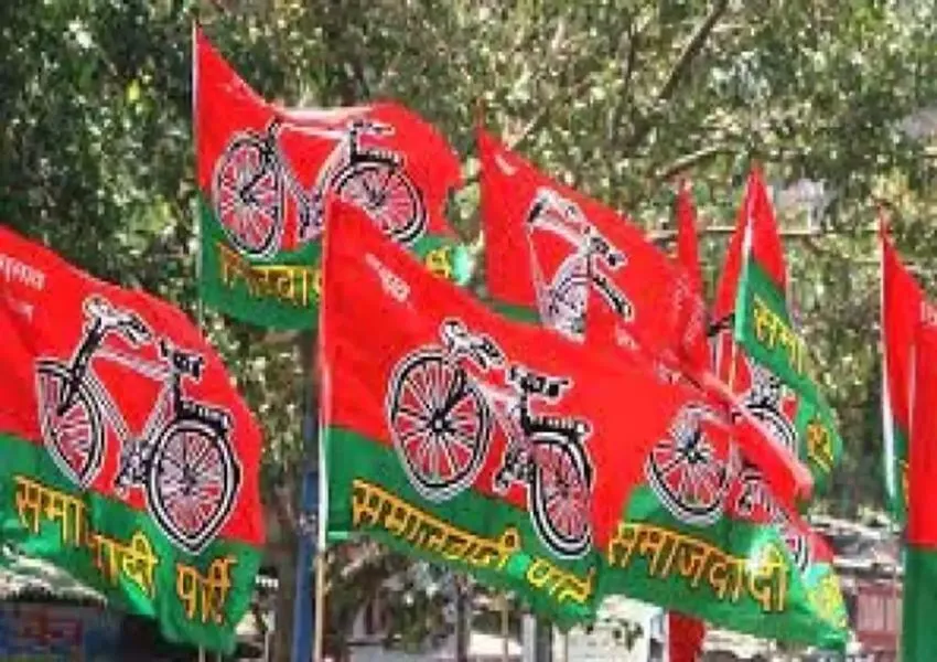 कानपुर देहात आग्निकांड: सपा ने की मांग- पीड़ित परिवार को पांच करोड़ रुपये और सरकारी नौकरी दी जाए 