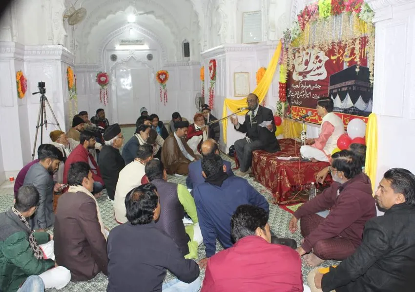 अयोध्या: मौला अली की विलादत पर हुई तरही महफिल 