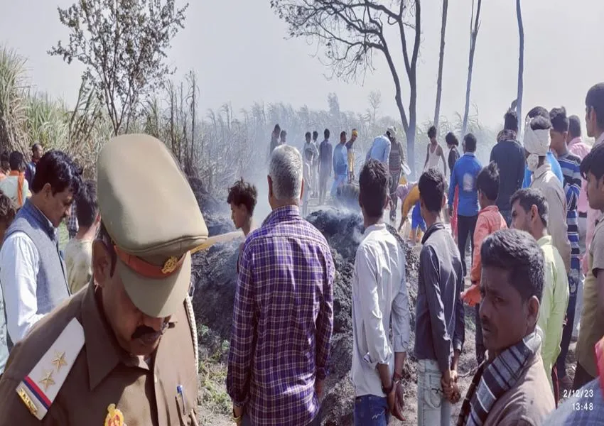 बहराइच: गन्ने के खेत में लगी आग, तीन मकान भी जले, एक मवेशी की मौत