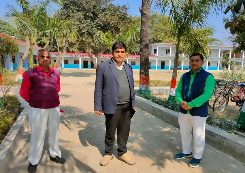 अयोध्या: जिला विद्यालय निरीक्षक के निरीक्षण में कई परीक्षा केन्द्रों पर मिली खामियां, कार्रवाई की चेतावनी