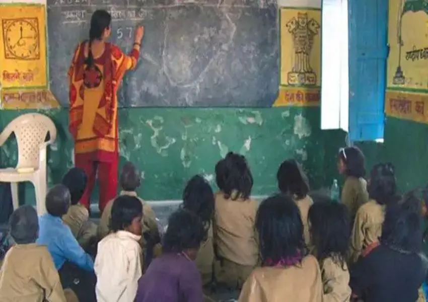 अयोध्या: नहीं हुआ स्कूलों का रंग रोगन, लैप्स हो सकती है कम्पोजिट ग्रांट