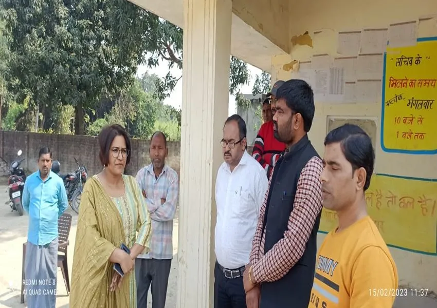 अयोध्या: सीडीओ ने किया तीन गांवों का निरीक्षण, कहीं हुईं खफा तो कहीं की तारीफ