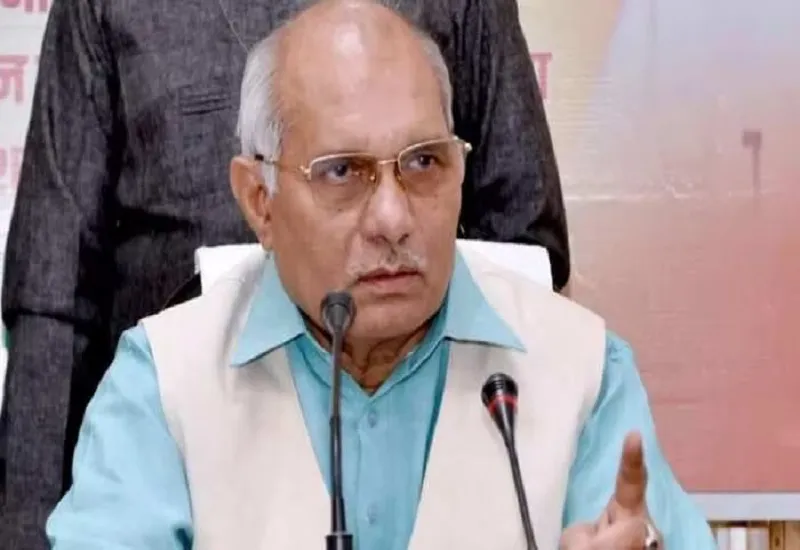 संभल : योगी के राज्य मंत्री का अजीबोगरीब बयान, कहा- गाय के गोबर में लक्ष्मी का वास, गोमूत्र में बसती है गंगा