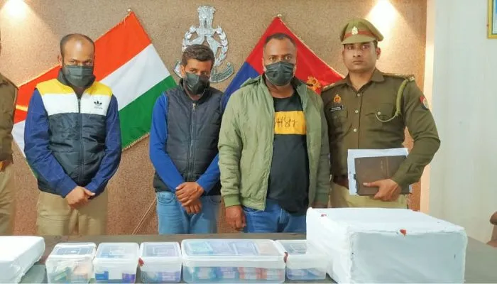 Kanpur: B.Tech, PHD और ग्रेजुएट छात्र तैयार कर रहे थे नकली नोट, क्राइम ब्रांच और पुलिस ने तीन आरोपियों को दबोचा