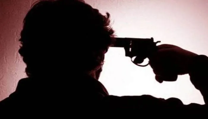 Banda Student Suicide : छात्रा ने घर में तमंचे से खुद को मारी गोली, कमरे में पहुंचे परिजन नजारा देख रह गए दंग