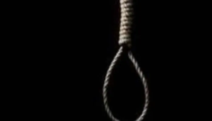 Kanpur Crime : बंद घर में मां-बेटे का फंदे पर लटका मिला शव, कन्नौज की सीएचसी में स्टाफ नर्स के पद थीं तैनात