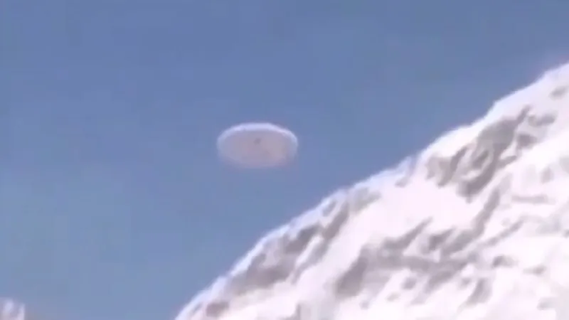 America: जो बाइडेन के आदेश पर फिर दागी मिसाइल, अलास्का के ऊपर हवाई क्षेत्र में उड़ रही अज्ञात वस्तु को किया नष्ट 