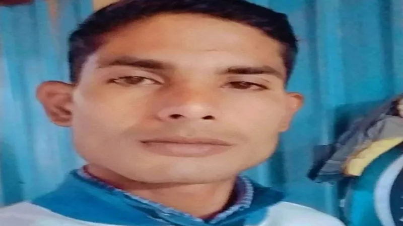 संभल: गृह कलेश में युवक ने खुद को गोली मारी
