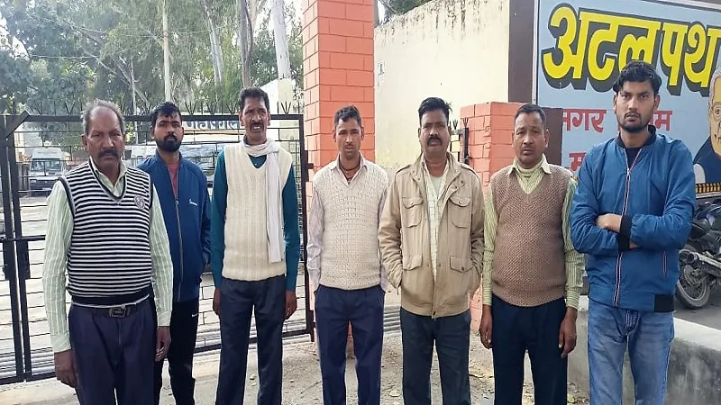 मुरादाबाद: ट्रेन की चपेट में आकर फर्मकर्मी की मौत