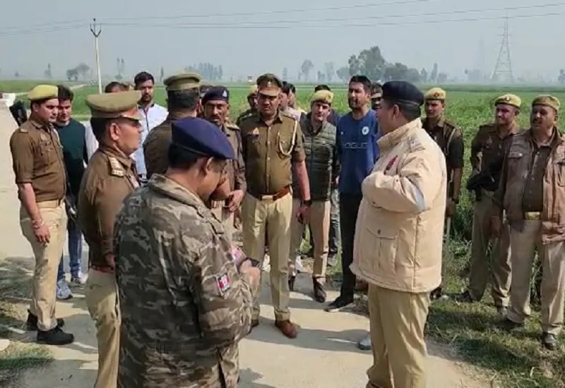 संभल : पुलिस मुठभेड़ में 50,000 का इनामी गिरफ्तार, बदमाश को लगी गोली, सिपाही भी घायल