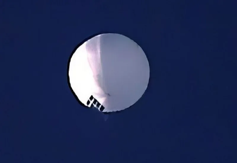 अमेरिकी हवाई क्षेत्र में दिखा चीनी जासूसी गुब्बारा,  रक्षा मंत्रालय ने कहा- आकार 'तीन बसों' के बराबर