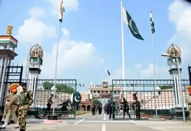 Pakistan : पाकिस्तानी अधिकारियों ने 190 हिंदुओं को भारत आने से रोका, जानें क्यों?