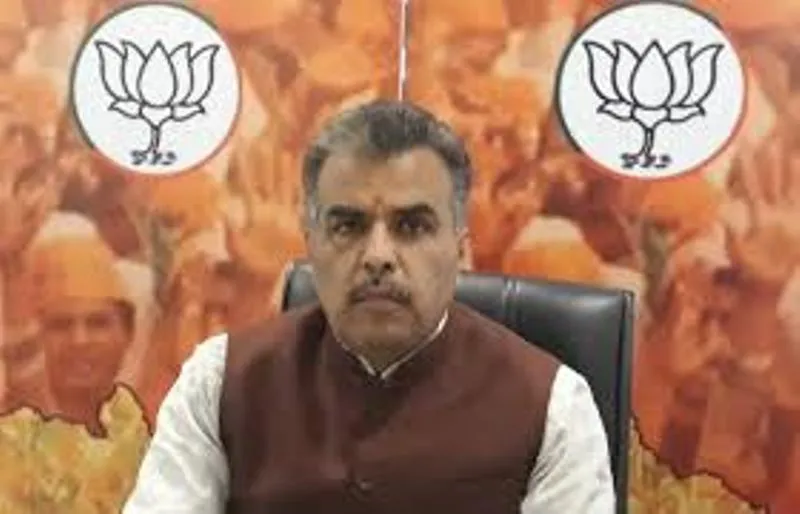 हल्द्वानी: युवाओं को कंधे पर बंदूक रखकर निशाना लगाने वालों को नहीं बख्शा जाएगा