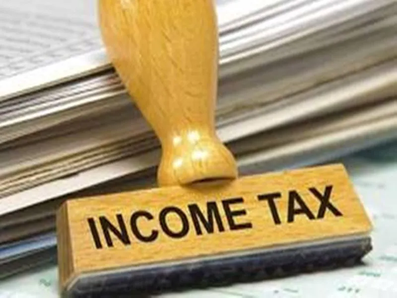गौतम बुद्ध नगर: Tax चोरी के मामले में यूफ्लेक्स ग्रुप के देश भर में 83 ठिकानों पर IT की छापेमारी जारी 