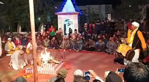 हल्द्वानी: पलायन भुला रही है परंपरा