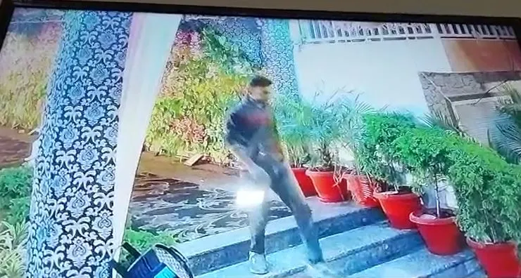 बरेली: जलसा ग्रीन होटल में चोर ने लैपटॉप पर किया हाथ साफ, वारदात CCTV में कैद