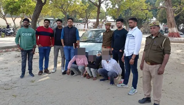 Etawah : PNB शाखा प्रबंधक का अपहरण करने का प्रयास करने वाले दो बदमाशों को पुलिस ने दबोचा, अब होंगे सलाखों के पीछे 
