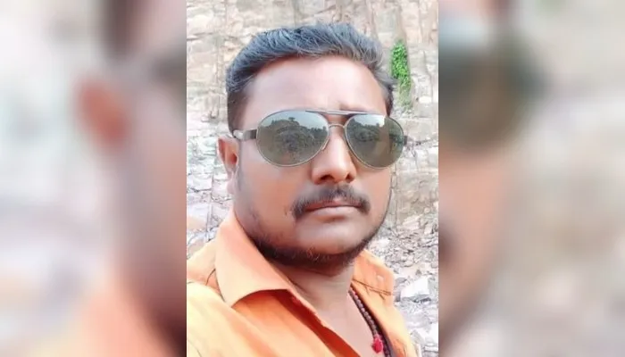 Mahoba Murder : क्रशर मुनीम को मालिक ने गोली मारकर उतारा मौत के घाट, आपसी कहासुनी में घटना को दिया अंजाम