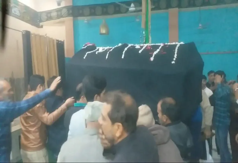 मुरादाबाद : सातवें इमाम मूसा काजिम अलेही सलाम की शहादत पर हुई मजलिस