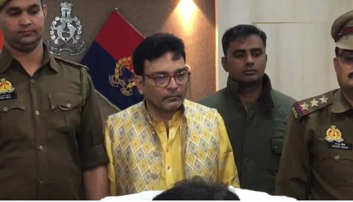 Kanpur News : पासपोर्ट मामले में हिना को आरोपी बनाएगी पुलिस, डॉ. रिजवान को परिवार के साथ पकड़ा था