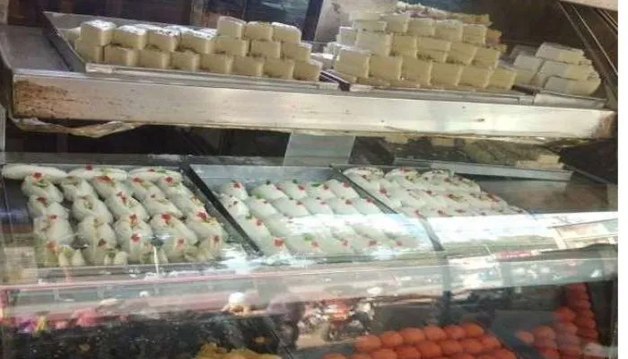 Kanpur News : डेढ़ सौ कारोबारियों को जारी होगी आरसी, खाद्य कारोबारियों के उत्पादों में मिली थी भारी मिलावट