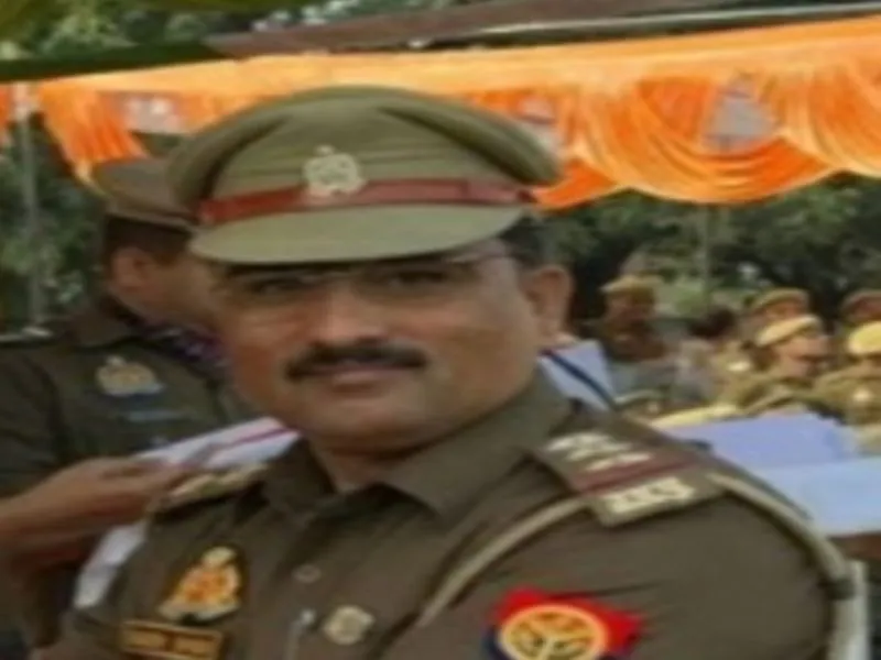 हरदोई: हल्दी के साथ कानून को चूना लगाने की कोशिश! कोतवाली में रखे फर्स्ट एड बॉक्स ने खोला झूठ-फरेब का चिट्ठा, जानें मामला